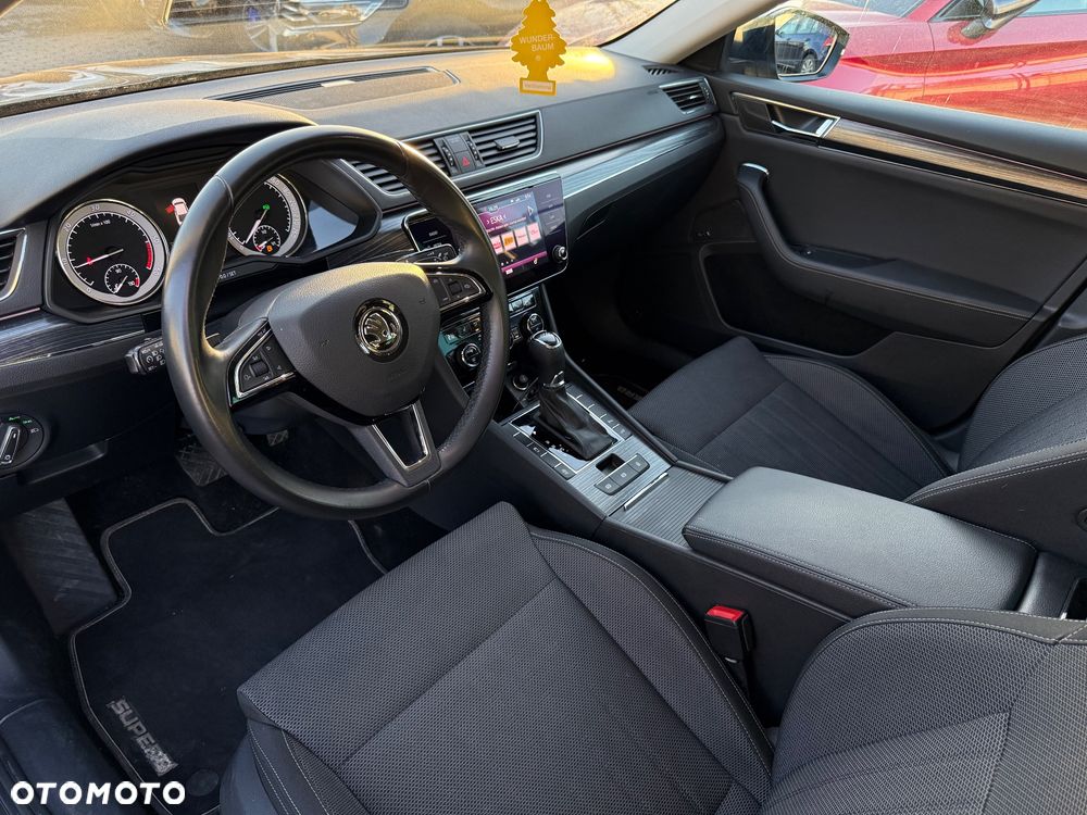 Skoda Superb 2.0 TDI Style DSG - 11