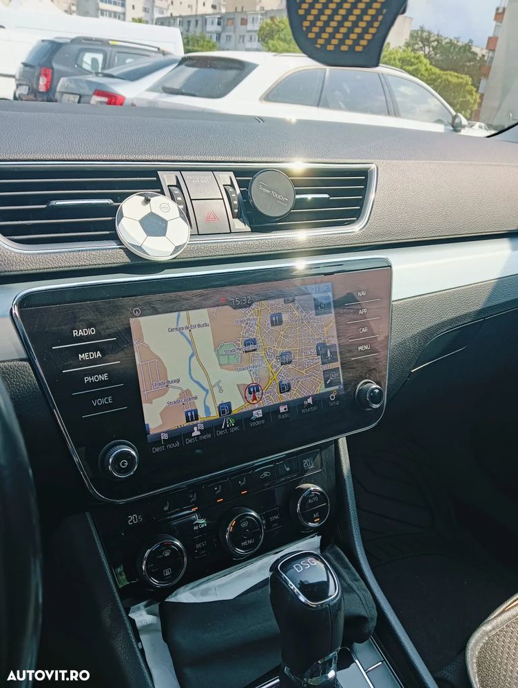 Skoda Superb Combi 1.6 TDI DSG Ambition - 8