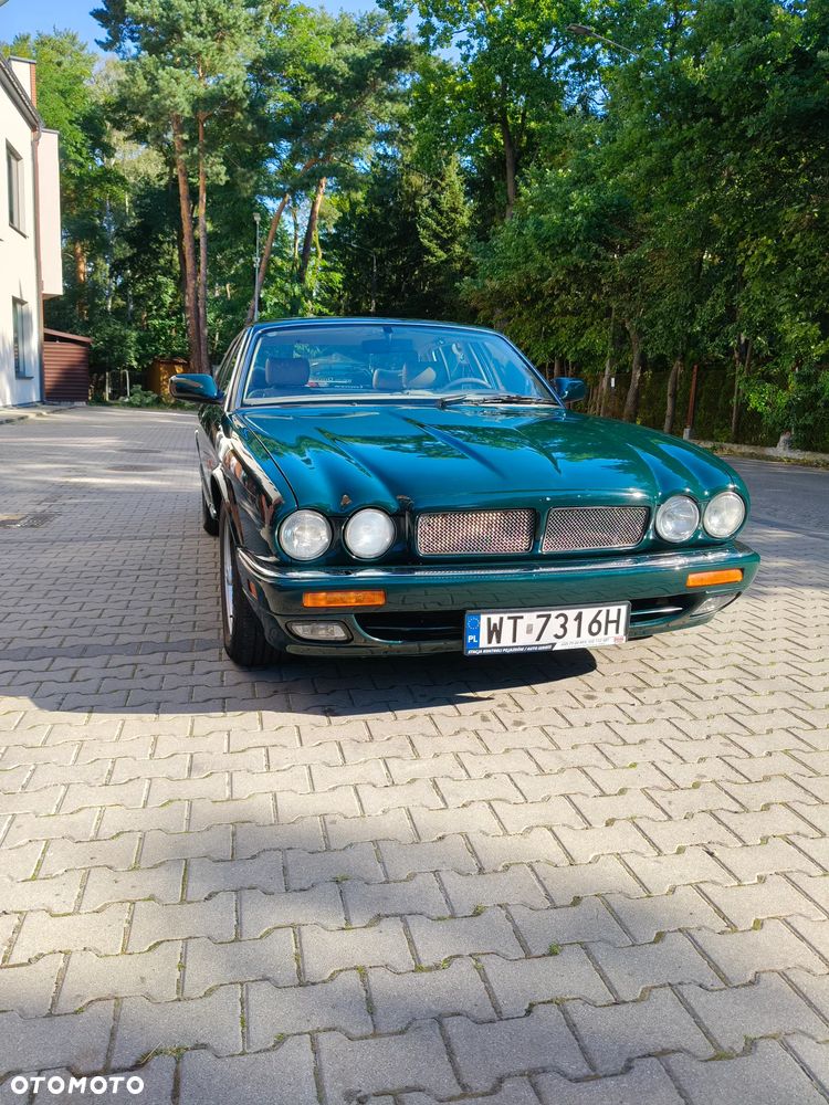 Jaguar XJ - 5