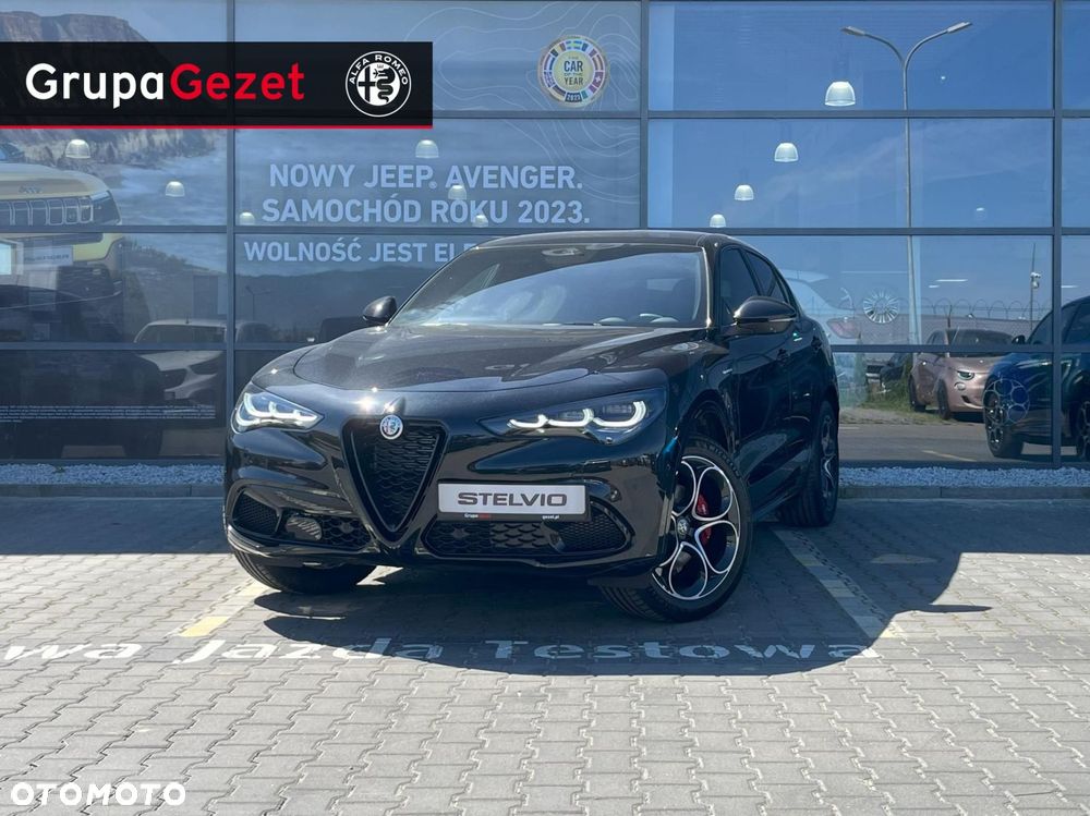 Alfa Romeo Stelvio - 1