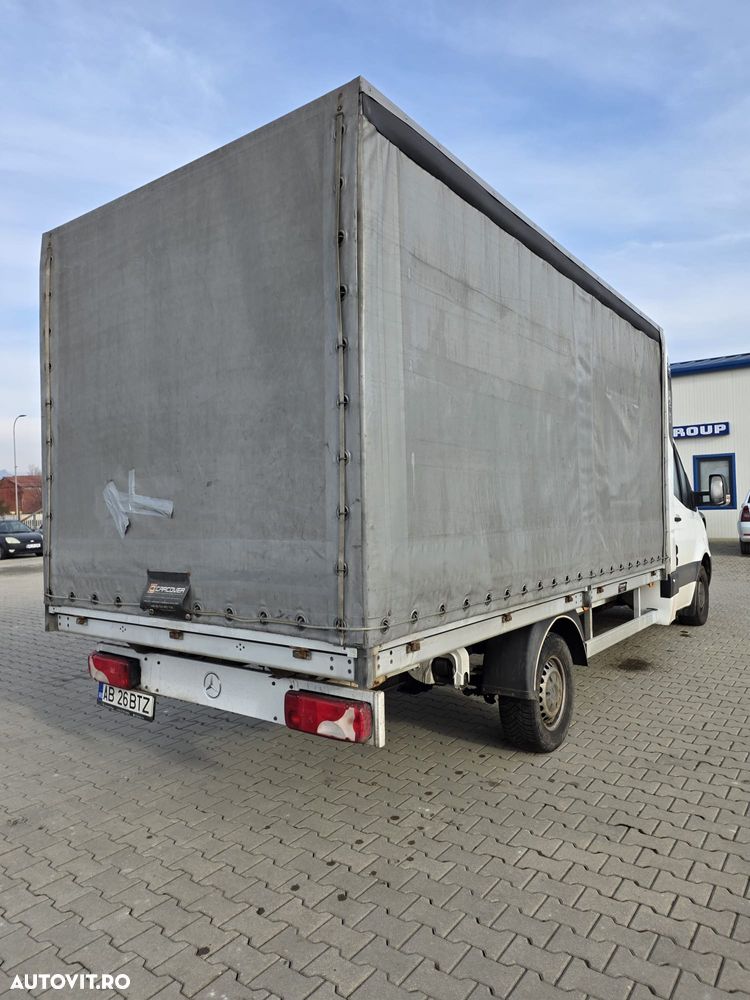 Mercedes-Benz Sprinter - 4