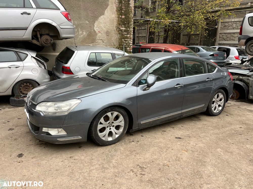 Dezmembrez Citroen C5 2009 Exclusive 1,6 HDI gri - 2