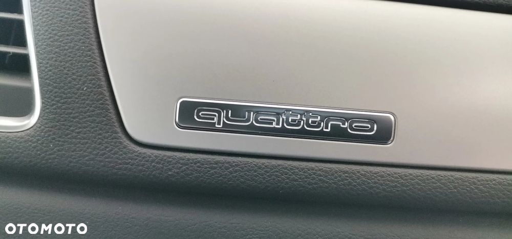Audi Q3 2.0 TFSI quattro S tronic - 11