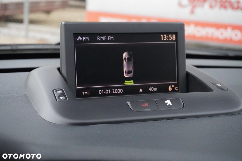 Peugeot 5008 1.6 THP Active 7os - 17