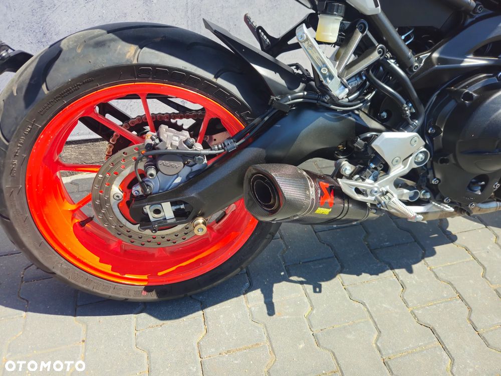 Yamaha MT - 16