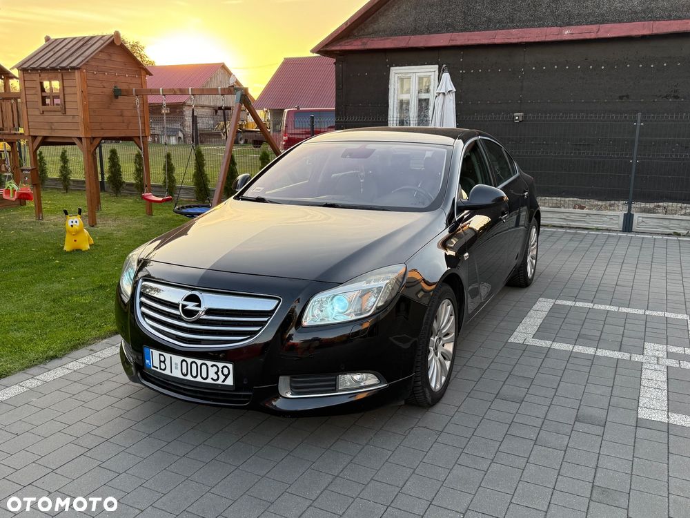 Opel Insignia - 1
