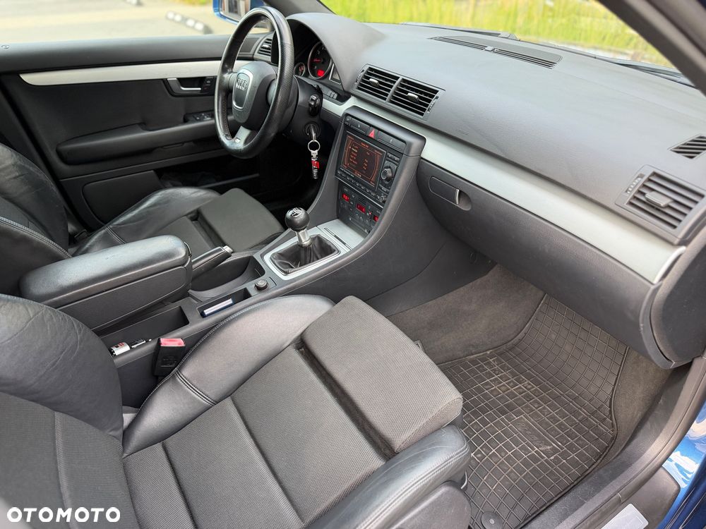 Audi A4 Avant - 29