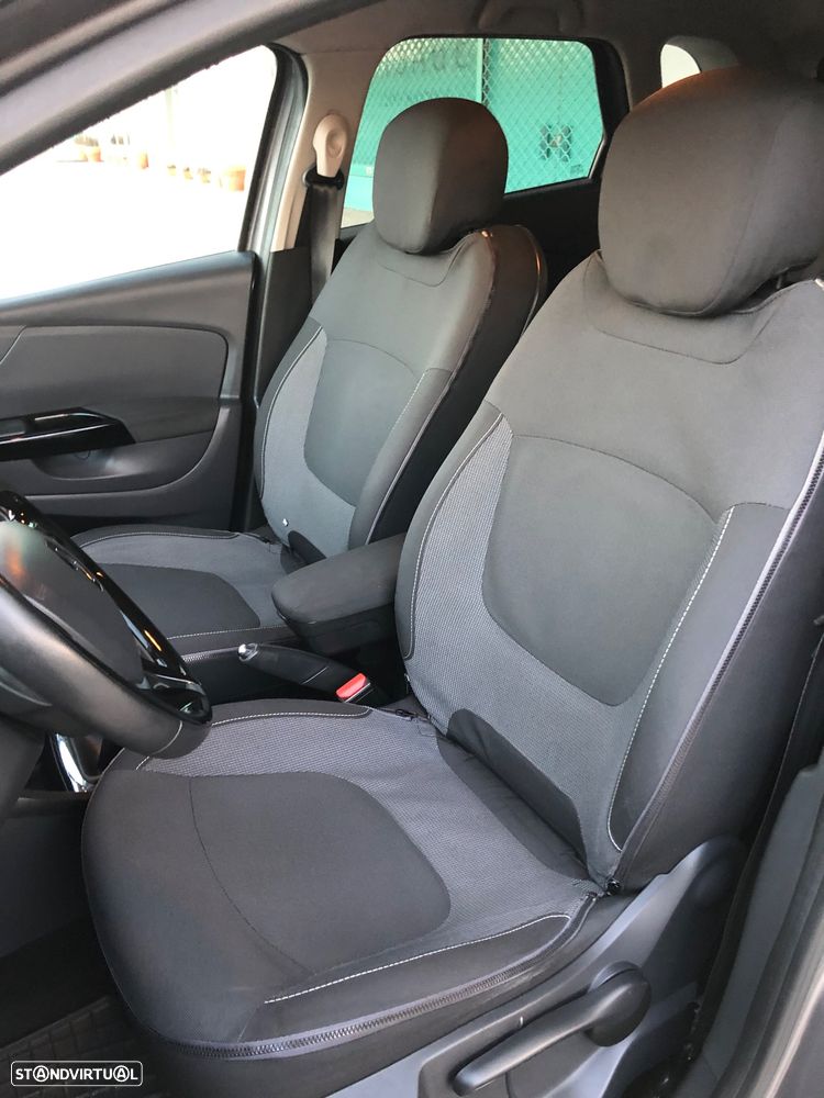 Renault Captur 1.5 dCi Exclusive - 24