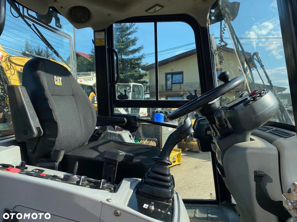 Caterpillar CAT 908H2, 2014 ROK, 6000 MTH, ŁYŻKA OTWIERANA + WIDŁY, z NIEMIEC, - 16