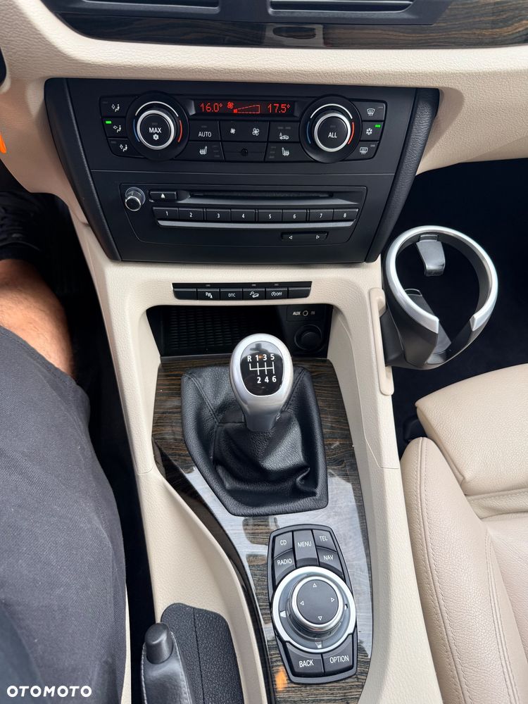 BMW X1 xDrive20d - 14