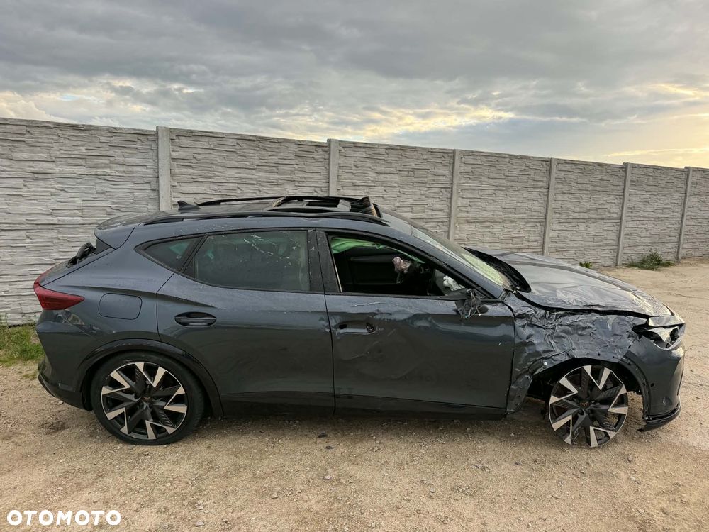 Cupra Formentor 1.5 e-Hybrid DSG VZ - 29