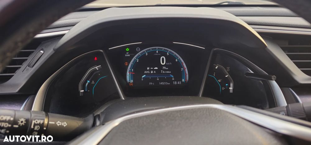 Honda Civic 1.5 VTEC Turbo Elegance Navi - 9