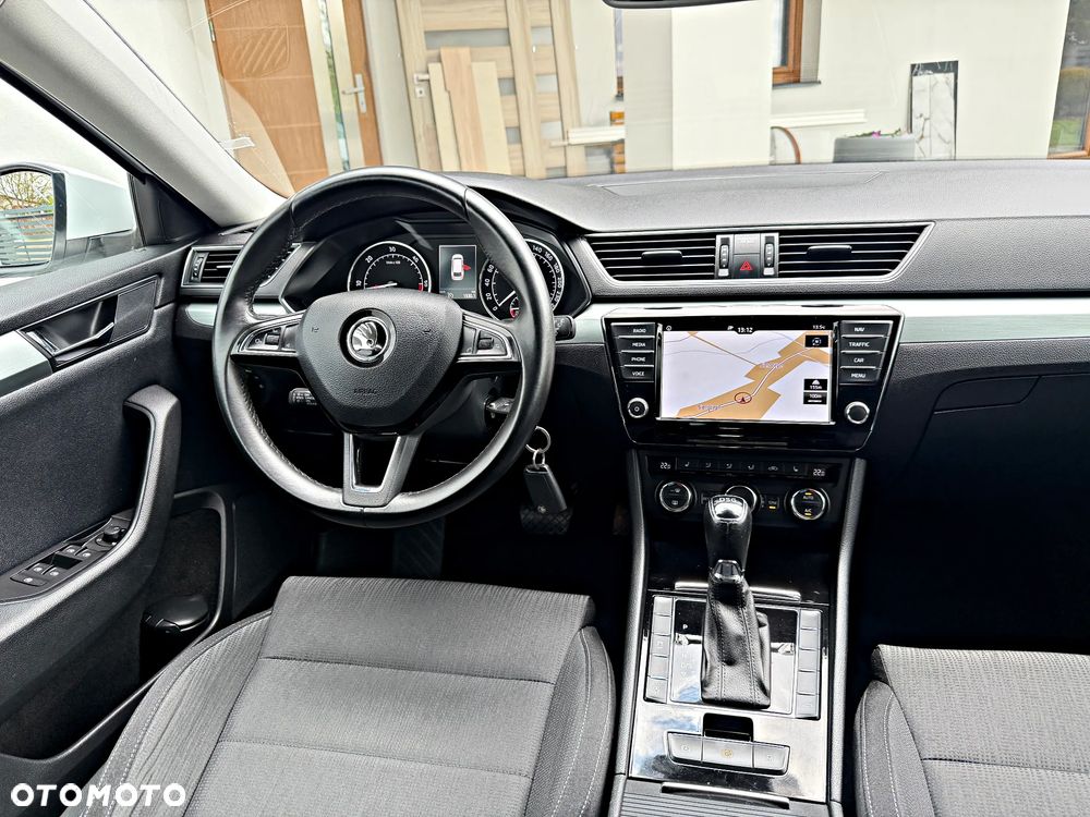 Skoda Superb 2.0 TDI DSG Style - 21