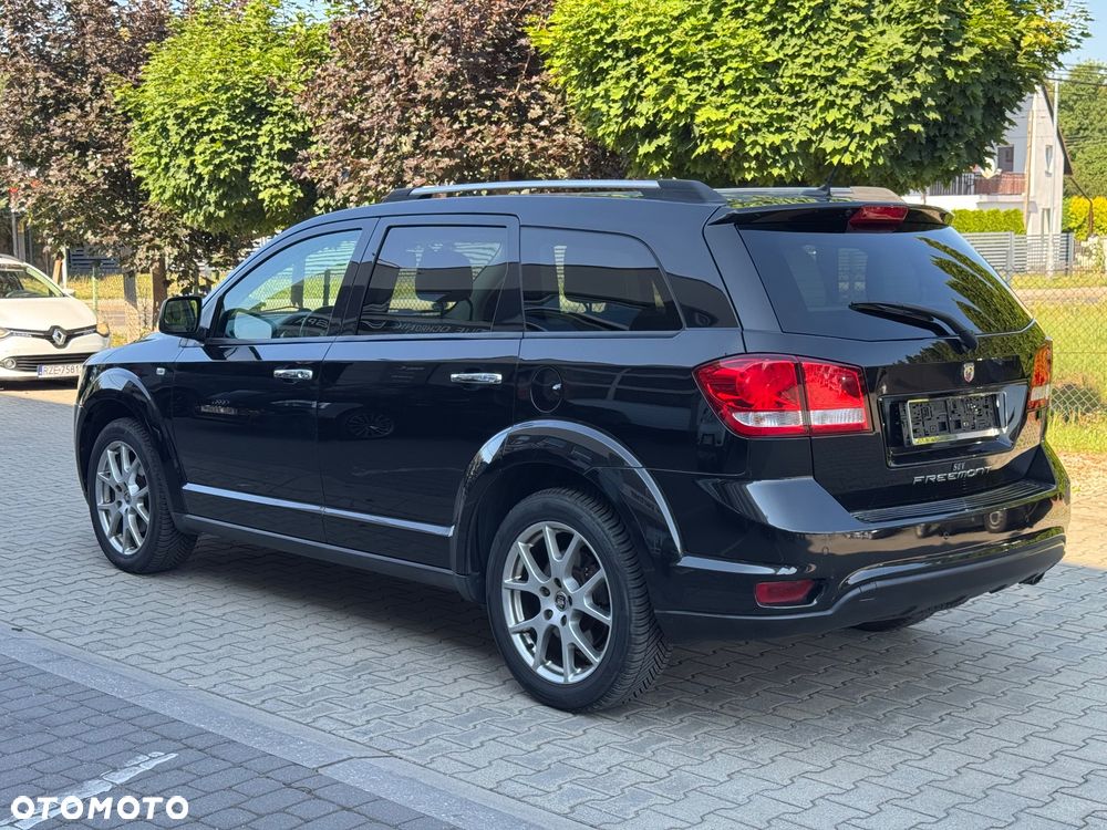 Fiat Freemont 2.0 Multijet 16V DPF Automatik Allrad Lounge - 37