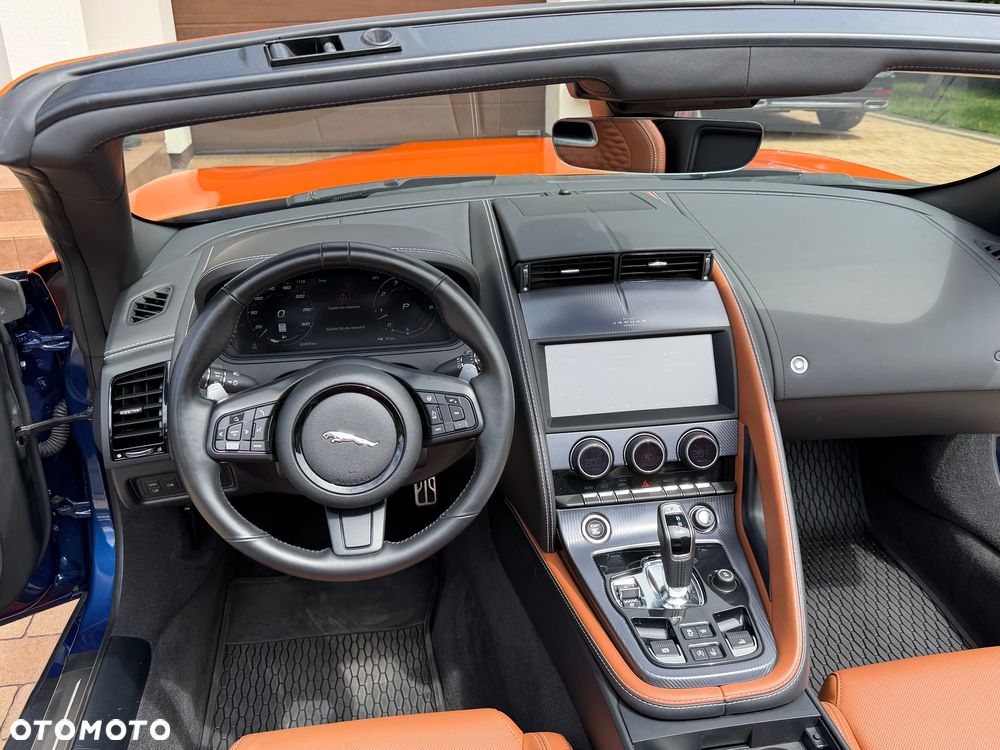 Jaguar F-Type P450 AWD R-Dynamic - 17