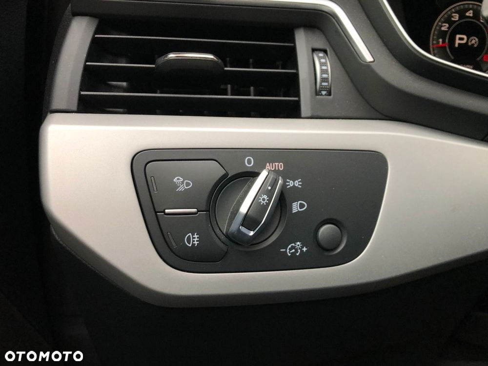 Audi A4 Limousine - 27