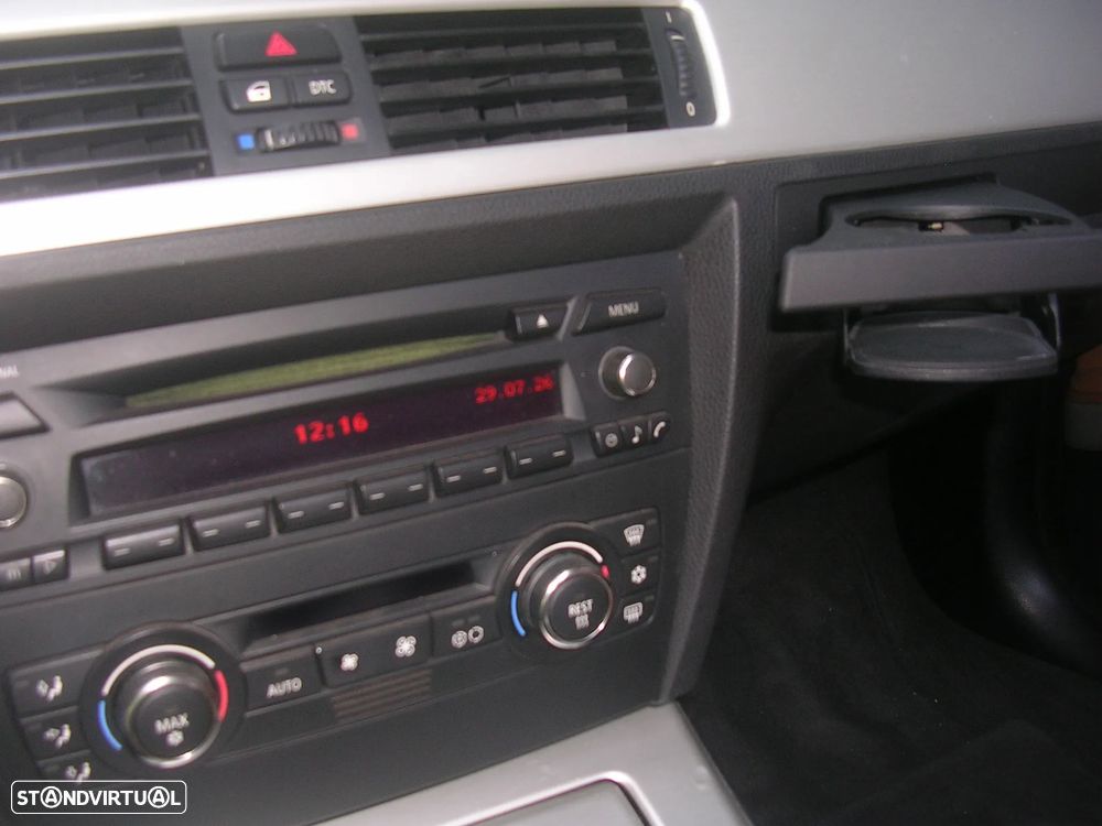 BMW 325 i - 20