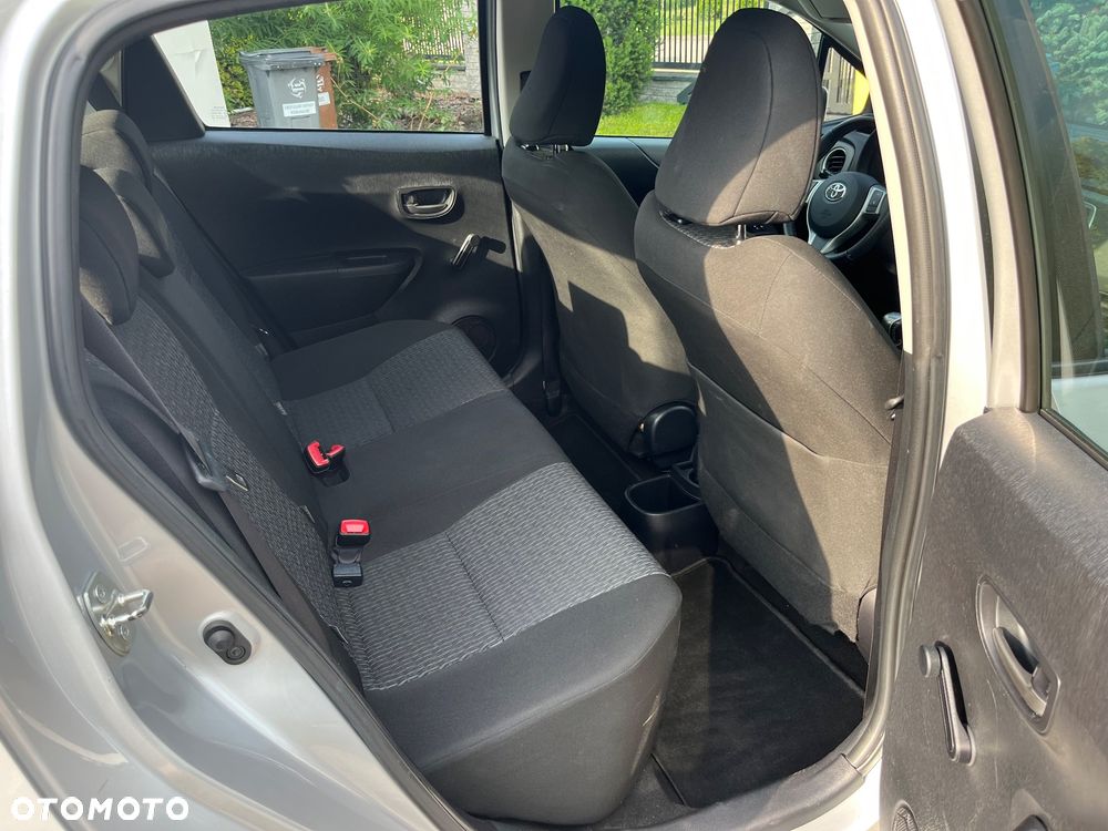 Toyota Yaris 1.33 Dynamic - 12