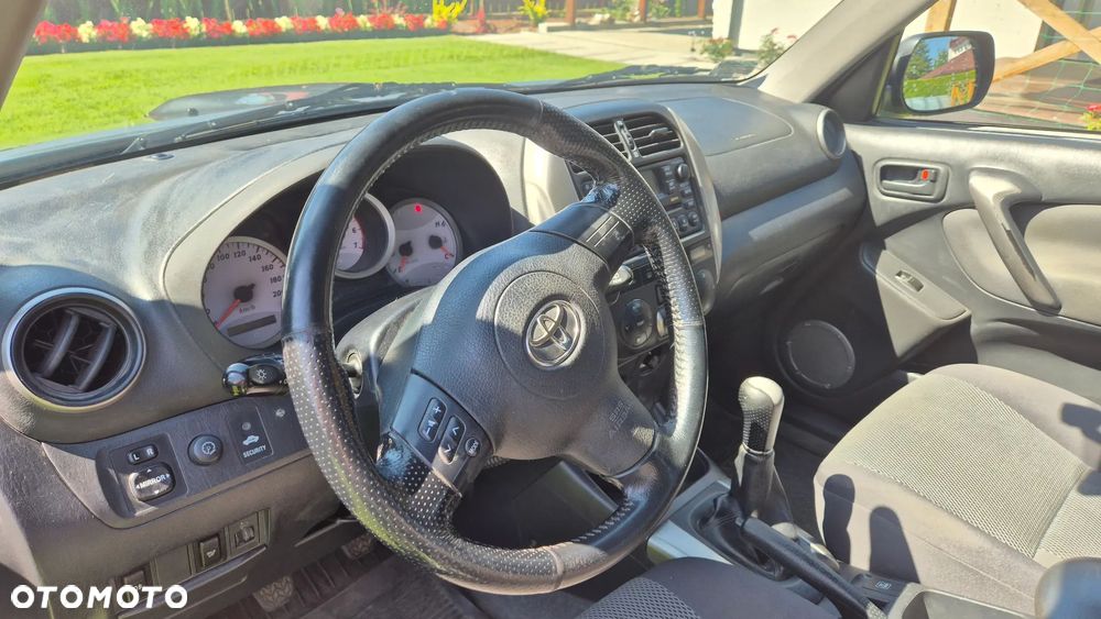 Toyota RAV4 2.0 D-4D Sol - 12
