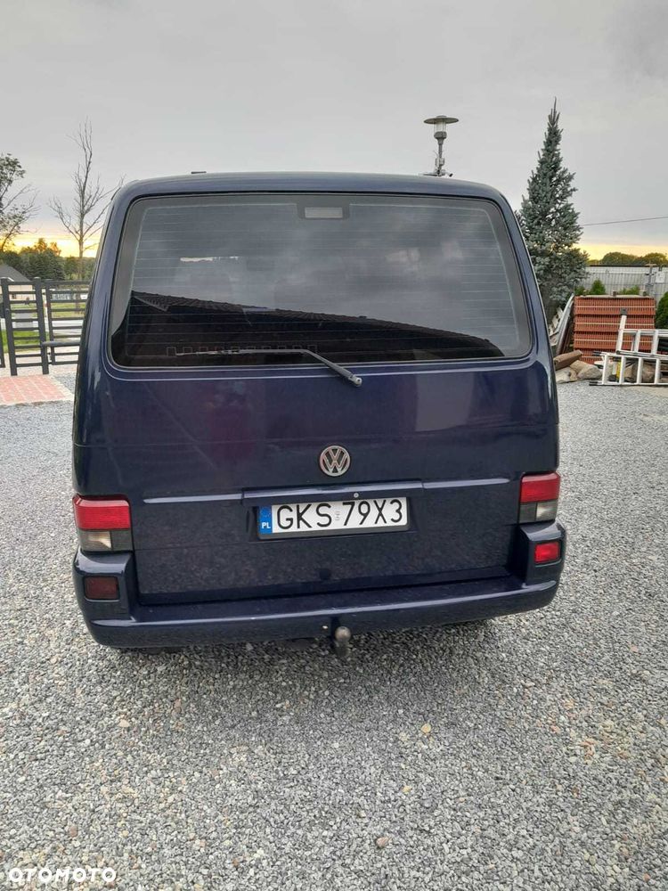 Volkswagen Caravelle - 3