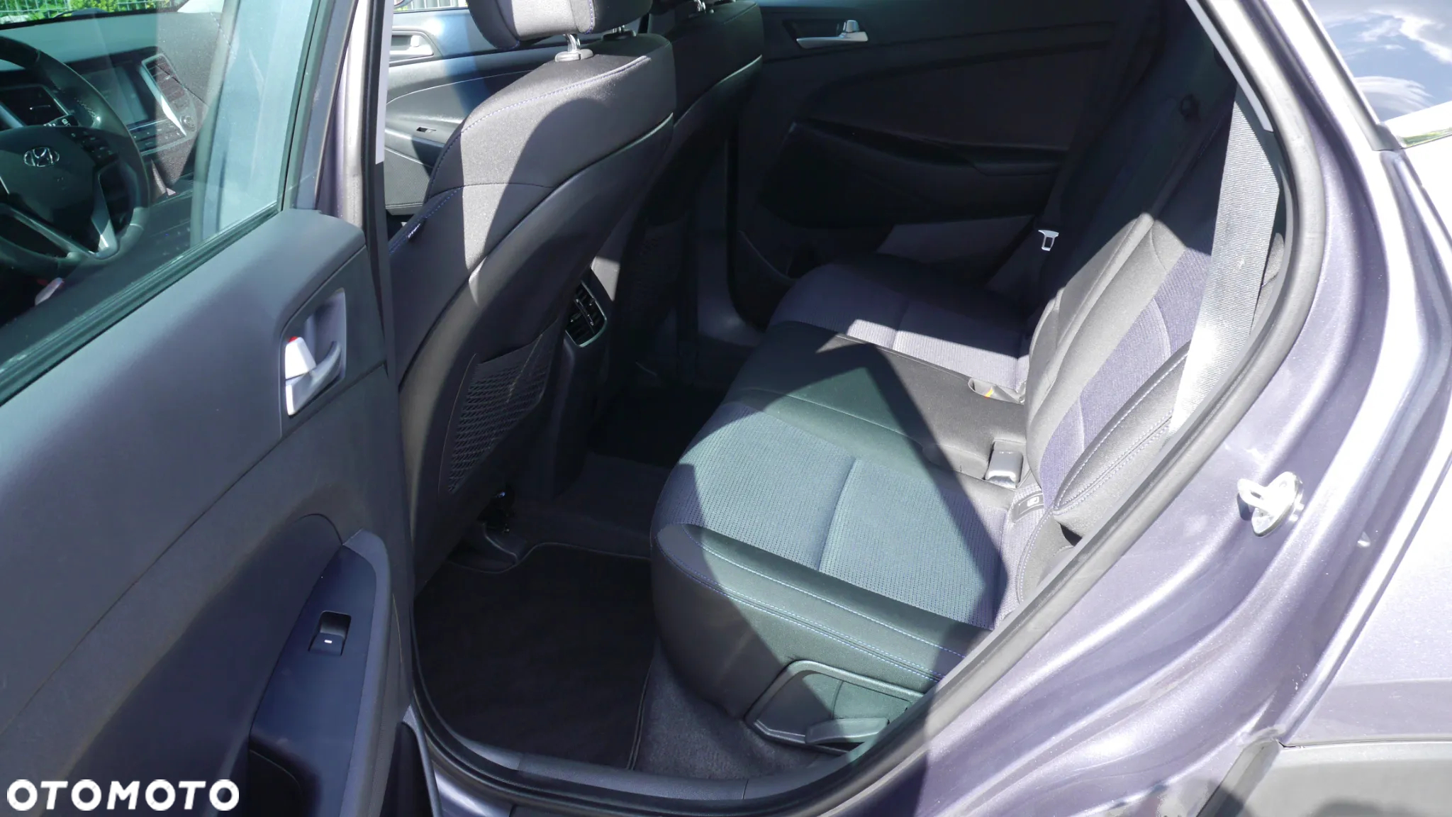 Hyundai Tucson blue 1.7 CRDi 2WD Style - 26