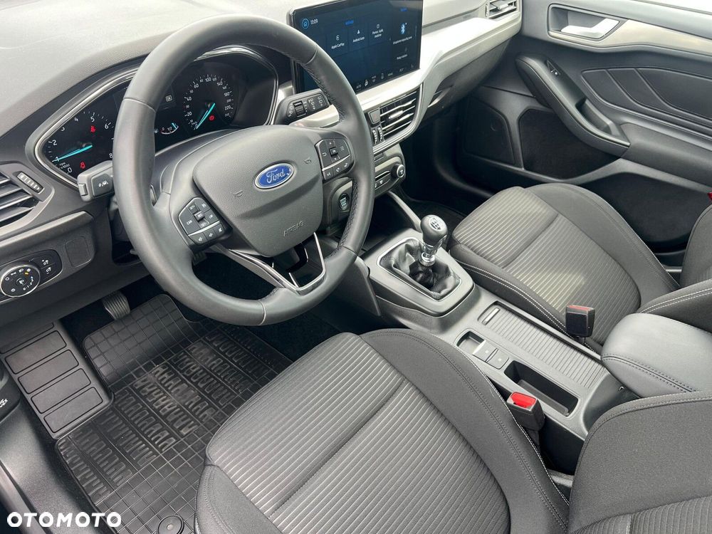 Ford Focus - 11