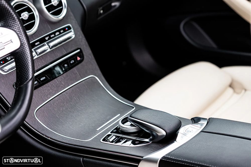 Mercedes-Benz C 220 d Cabrio 9G-Tronic AMG Line Plus - 23