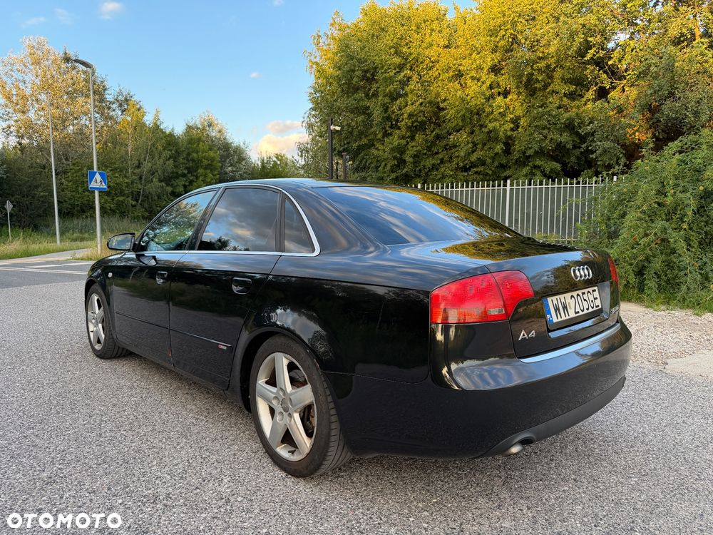 Audi A4 Limousine - 6