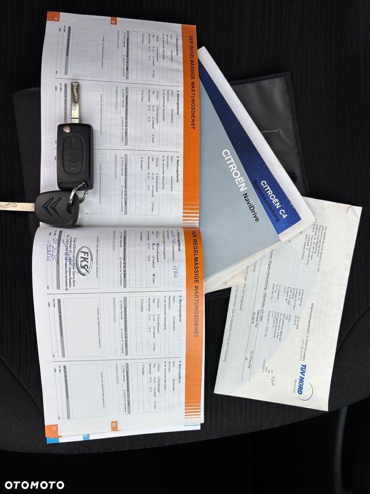 Citroën C4 1.4 16V Style - 23