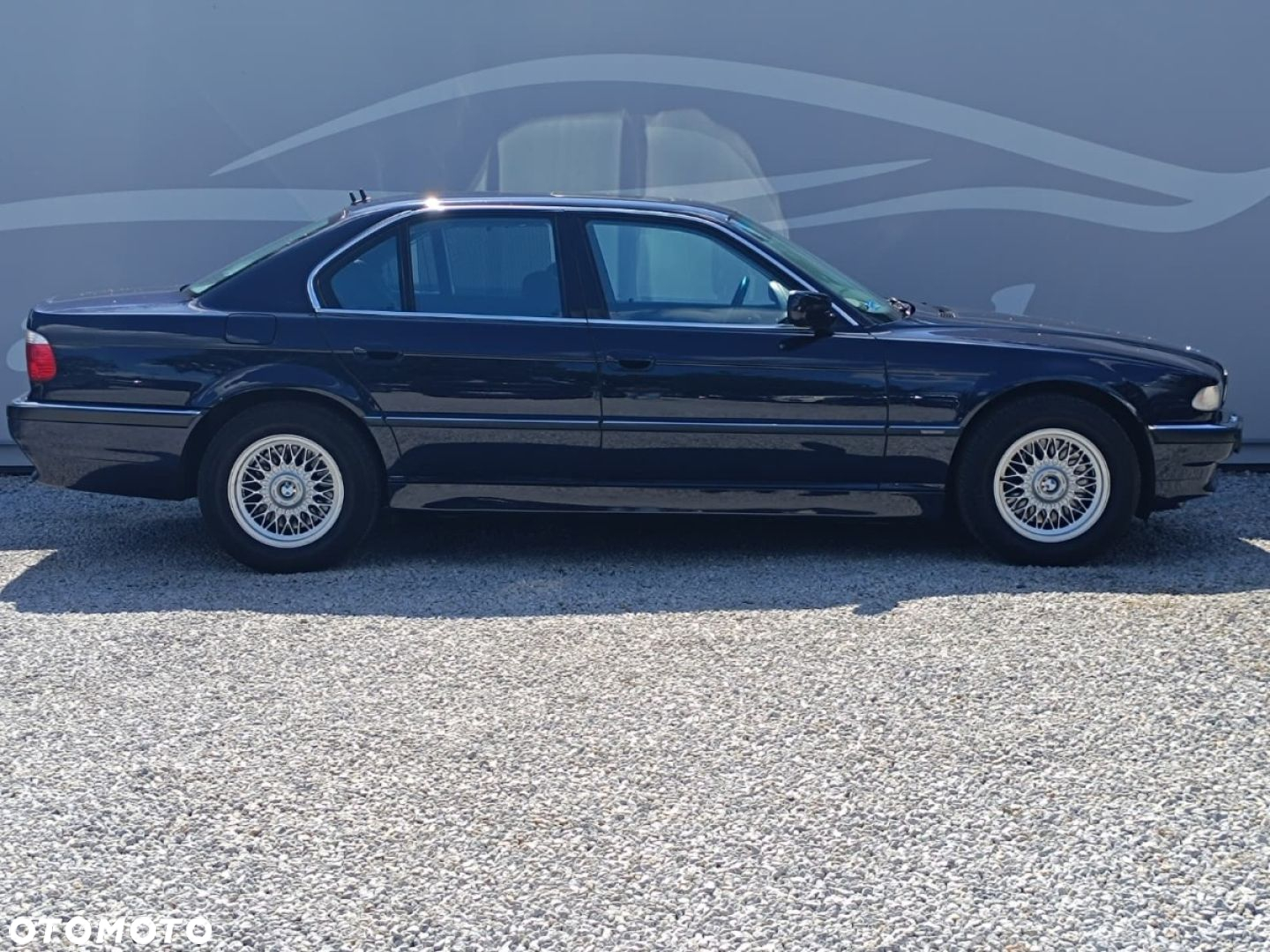 BMW Seria 7 750i - 13
