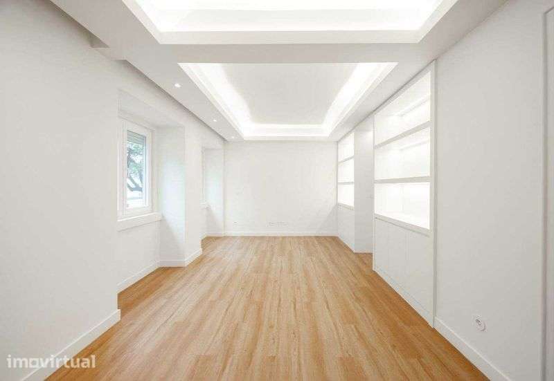 Apartamento T4 à veda na Avenida Dom Vasco da Gama - Grande imagem: 2/12