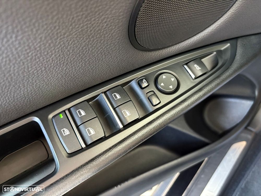 BMW X5 25 d sDrive Comfort 7L - 15