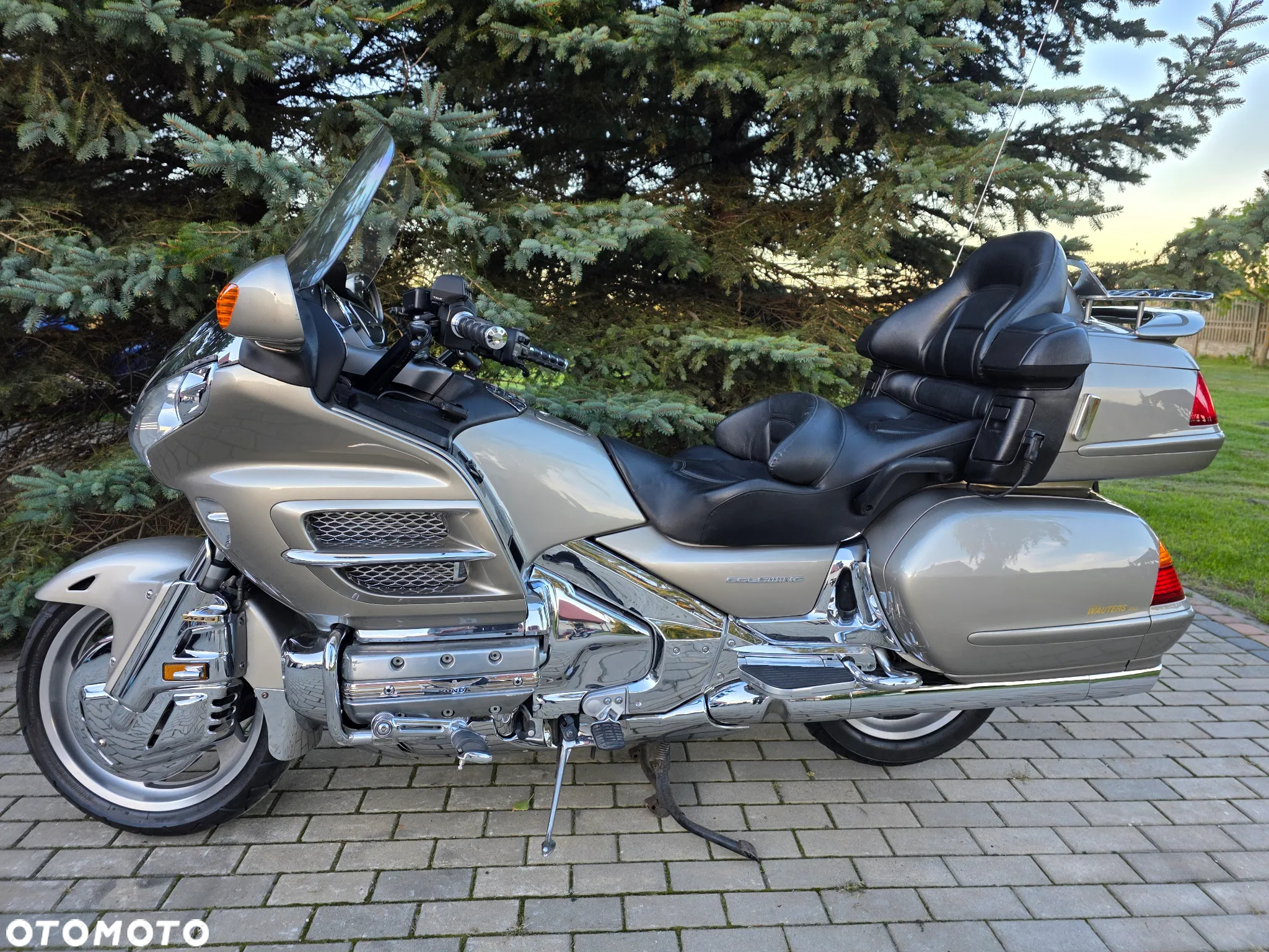 Honda GL - 25