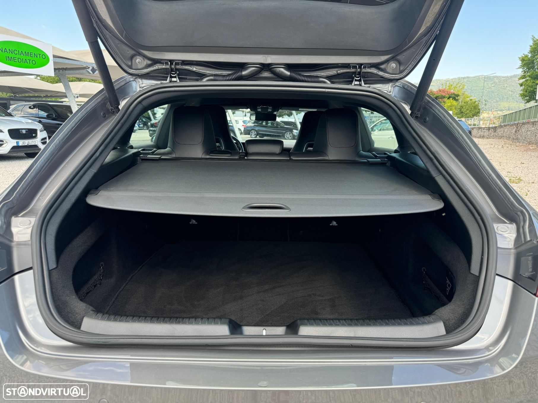Mercedes-Benz CLA 200 d Shooting Brake AMG Line Aut. - 16