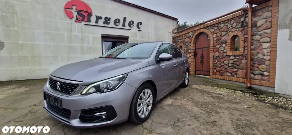 Peugeot 308 - 1