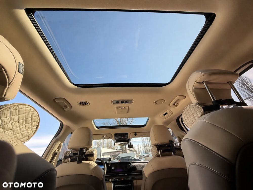 Kia Carnival - 13