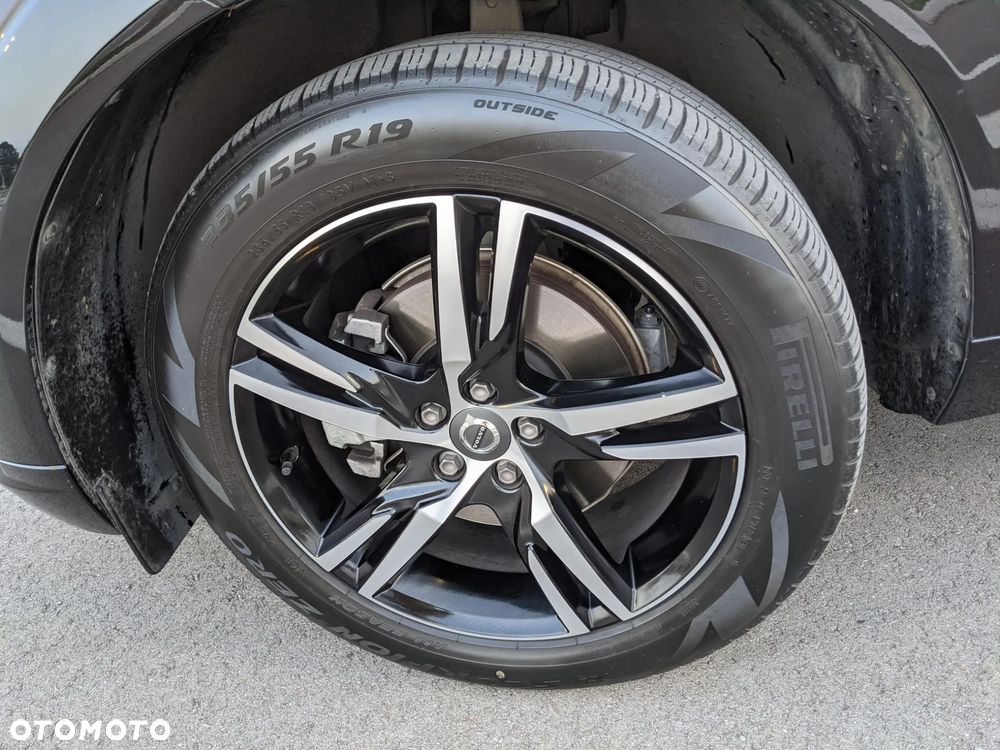 Volvo XC 60 T5 AWD Geartronic RDesign - 22