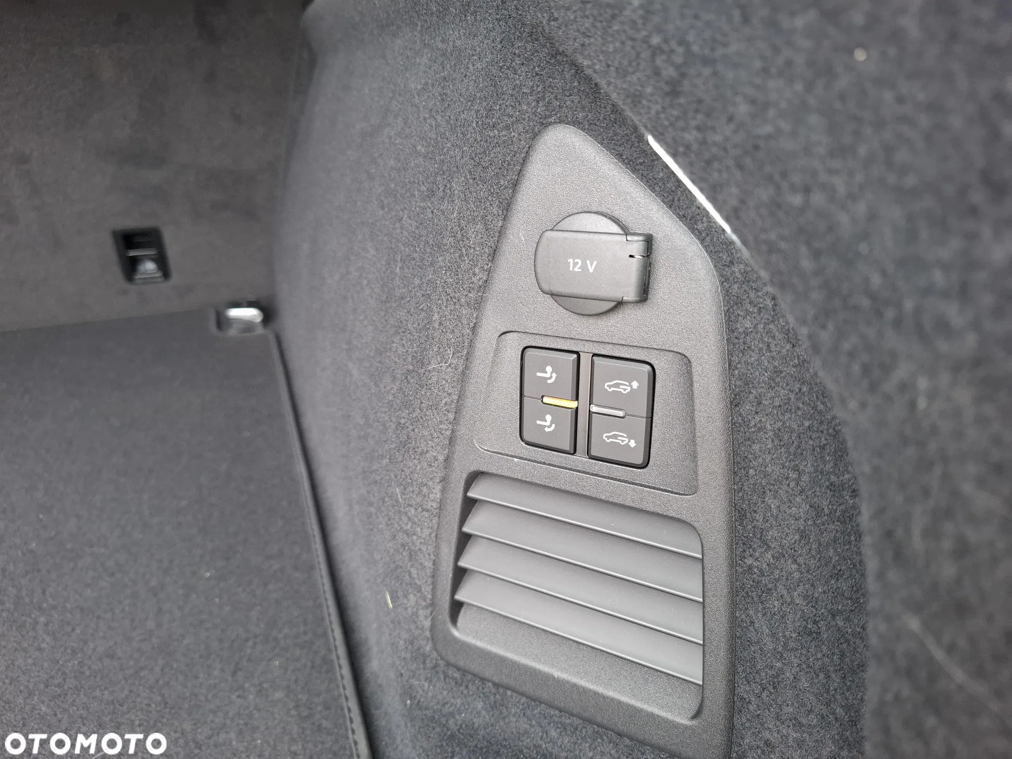 Volkswagen Touareg 3.0 V6 TDI SCR 4Mot R-Line - 14