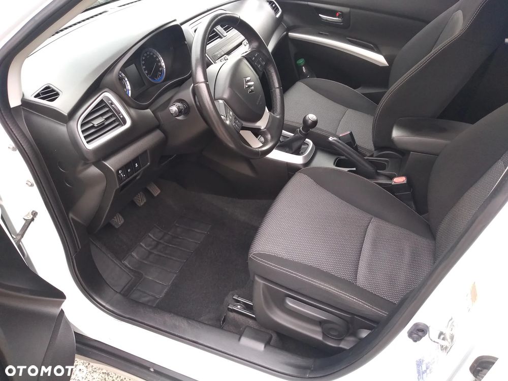 Suzuki SX4 S-Cross - 29