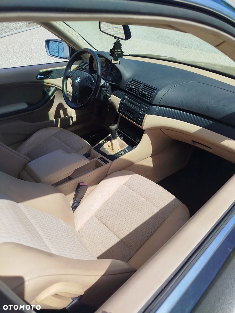 BMW Seria 3 320i - 10