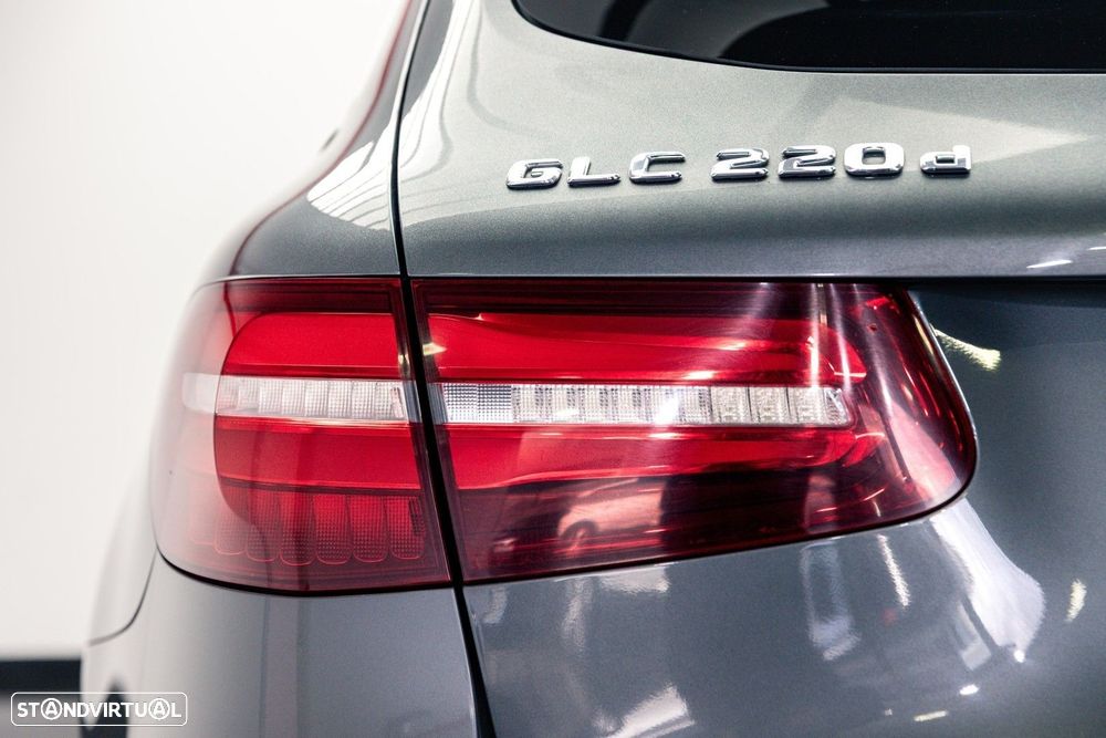 Mercedes-Benz GLC 220 d 4Matic 9G-TRONIC AMG Line - 10