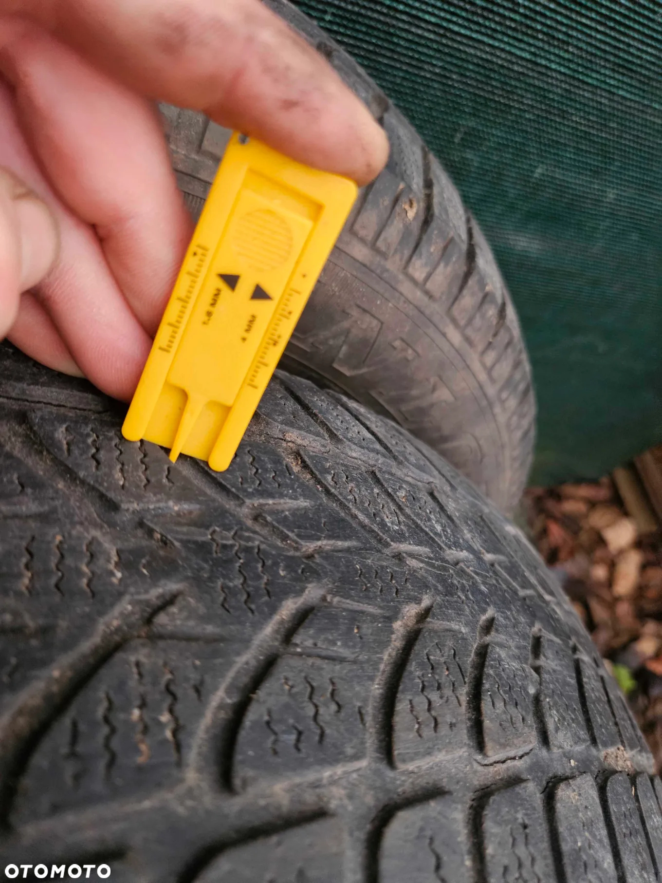 Opony Opona Zimowe 195/65 R15 4szt - 33