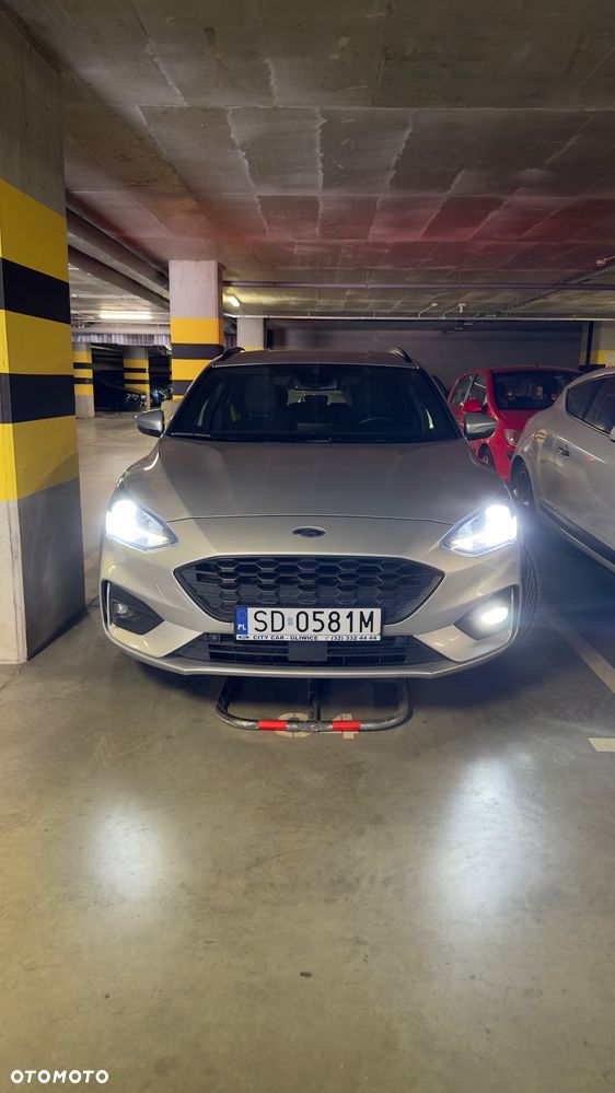 Ford Focus 1.5 EcoBlue ST-Line - 11