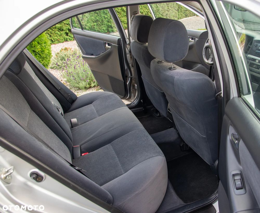 Toyota Corolla - 11