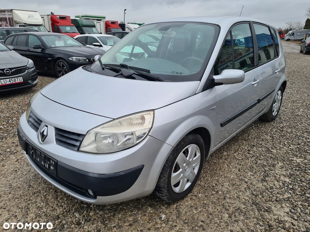 Renault Scenic 2.0 16V Privilege - 1
