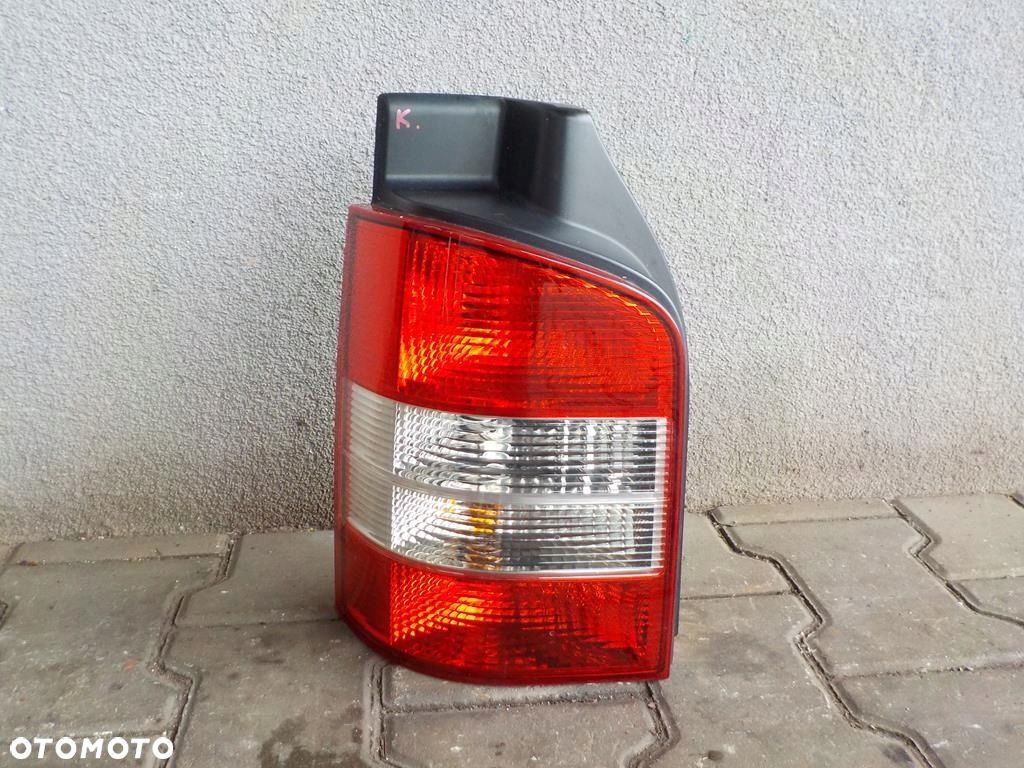 VW T5 LAMPA TYLNA TYL LEWA WERSJA Z KLAPĄ - 1