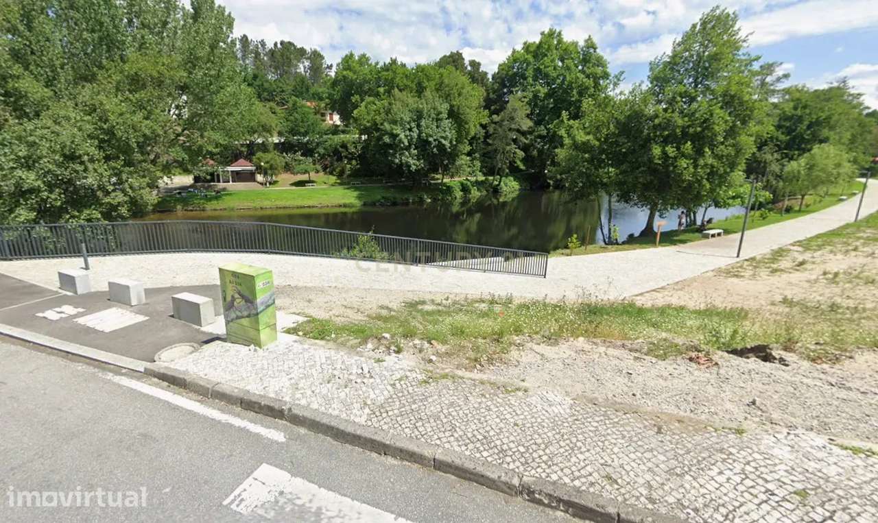 Terreno Urbano em São Pedro do Sul - Grande imagem: 2/12