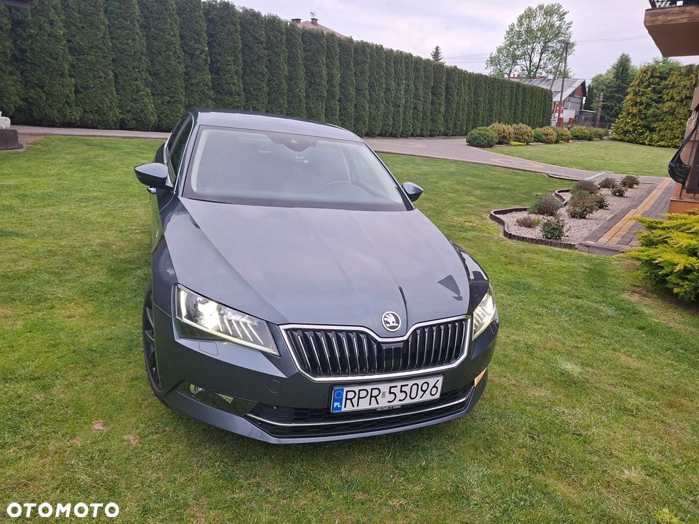 Skoda Superb 2.0 TDI L&K DSG - 13
