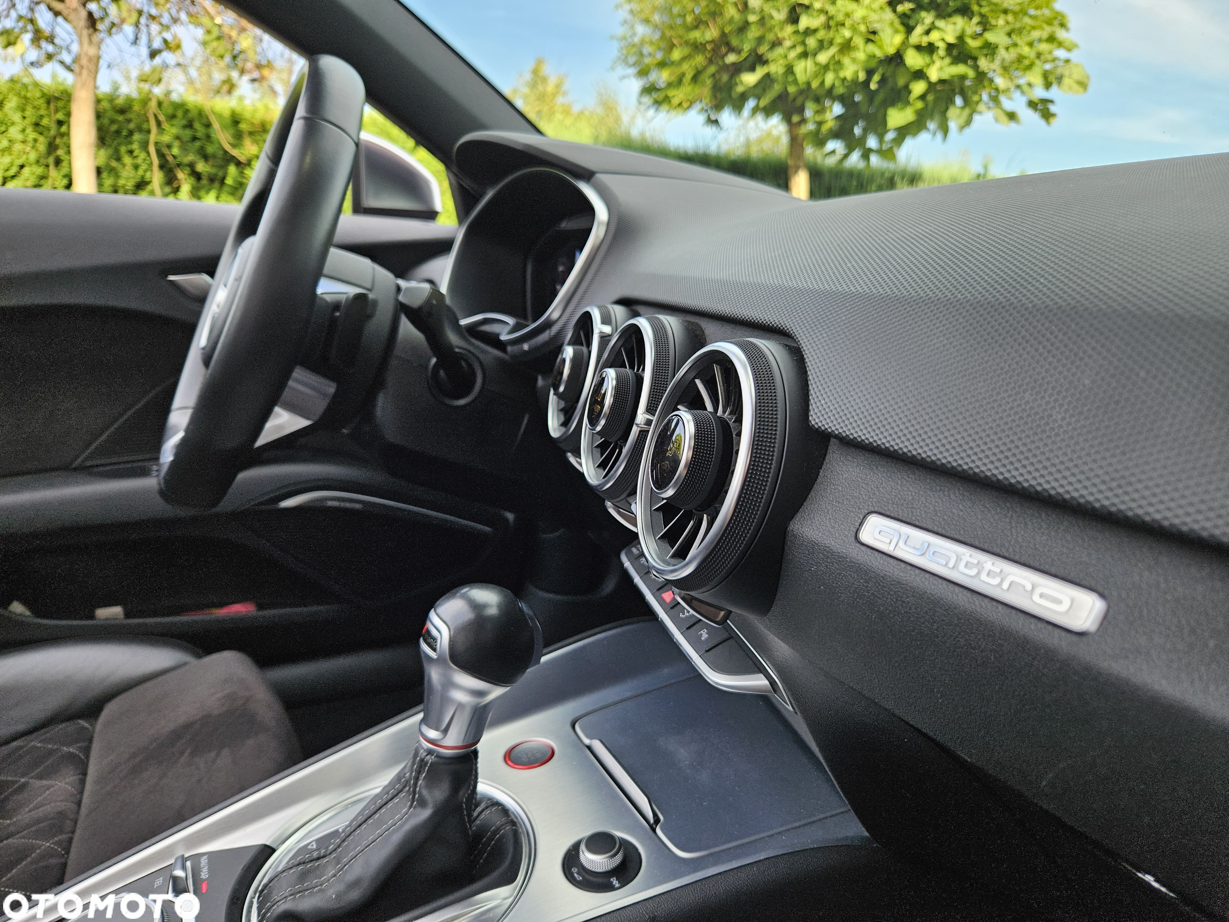 Audi TT S Coupé - 26
