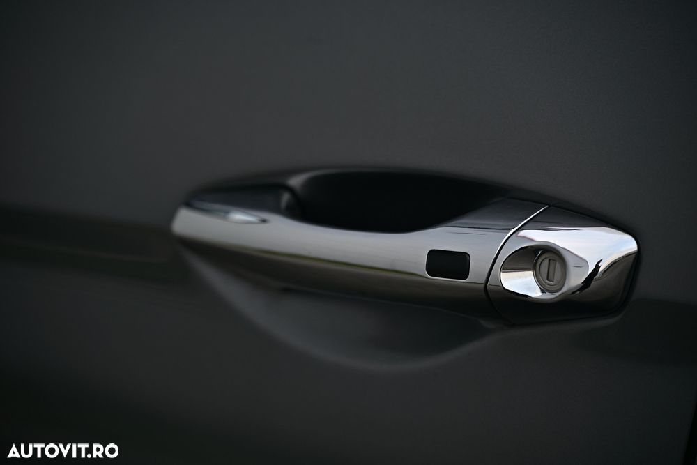 Hyundai Santa Fe blue 2.2 CRDI 4WD Automatik 7-Sitzer Premium - 24